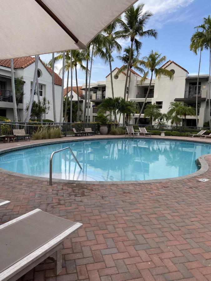 Dharma Home Suites Dania Beach At Sheridan Ocean Club エクステリア 写真