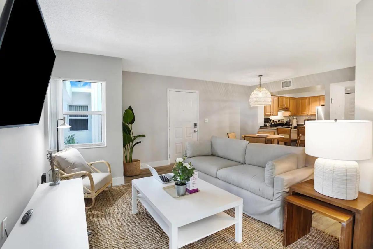 Dharma Home Suites Dania Beach At Sheridan Ocean Club エクステリア 写真