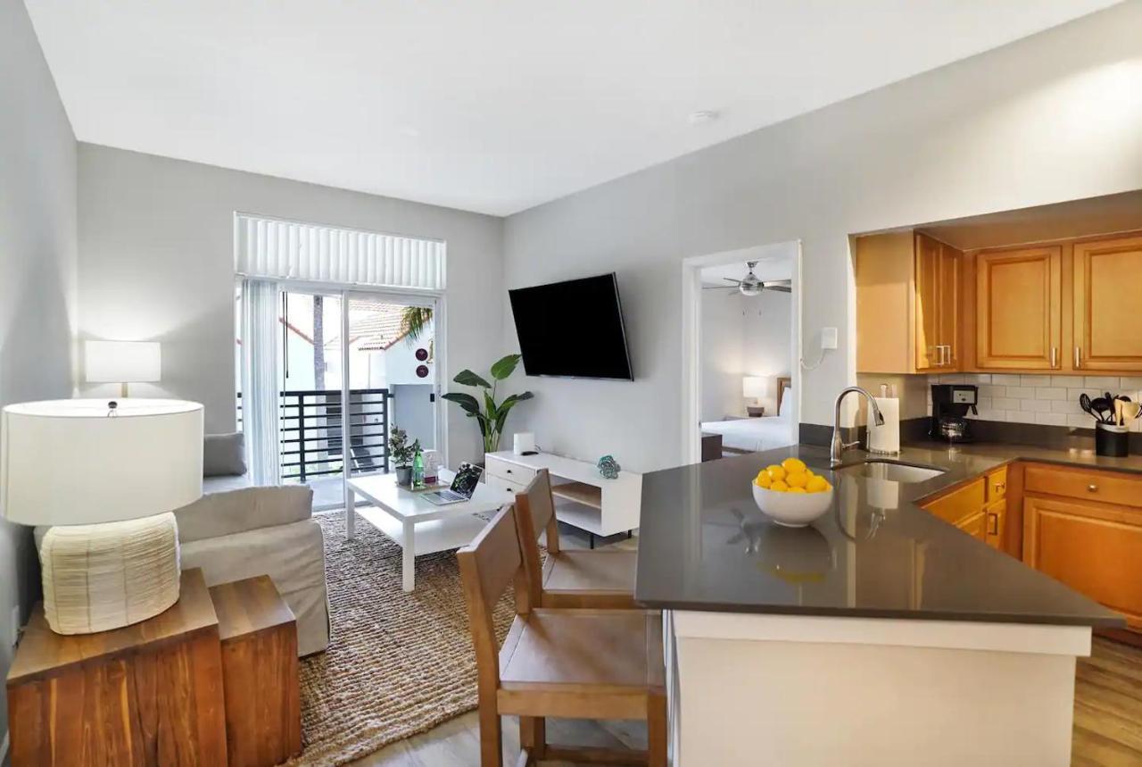 Dharma Home Suites Dania Beach At Sheridan Ocean Club エクステリア 写真